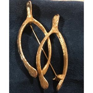 VTG Judy Lee Double Wishbone Textured Gold Tone Brooch.